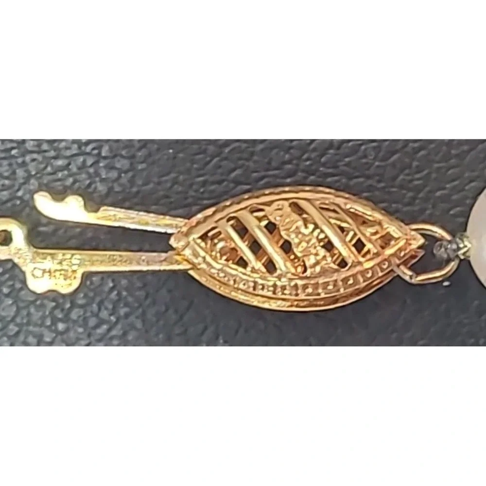 N/A elegant vintage